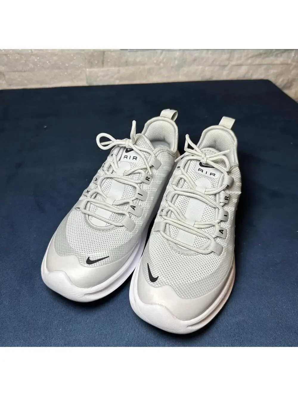 Nike Women's White and Grey Trainer